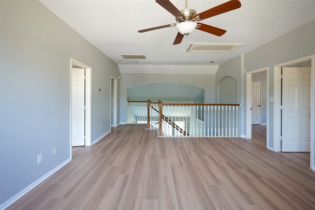 Building Photo - 2403 Blue Shadow Dr