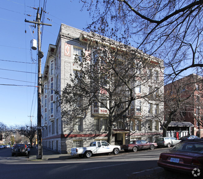 Primary Photo - Altonia Apartments