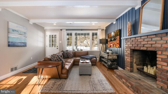 Building Photo - 154 Ash Way