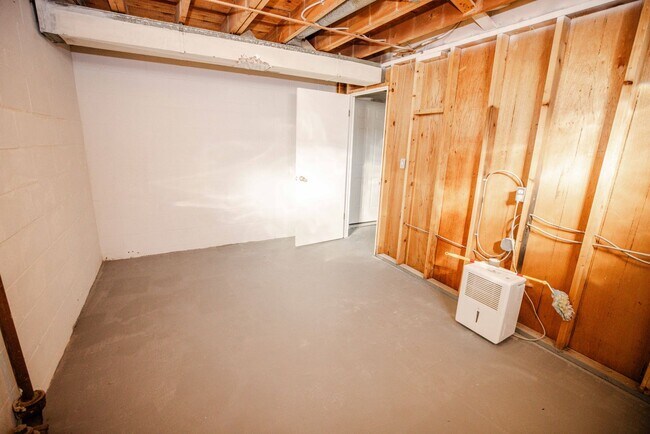 Building Photo - Beautiful Two bedroom home available for rent!