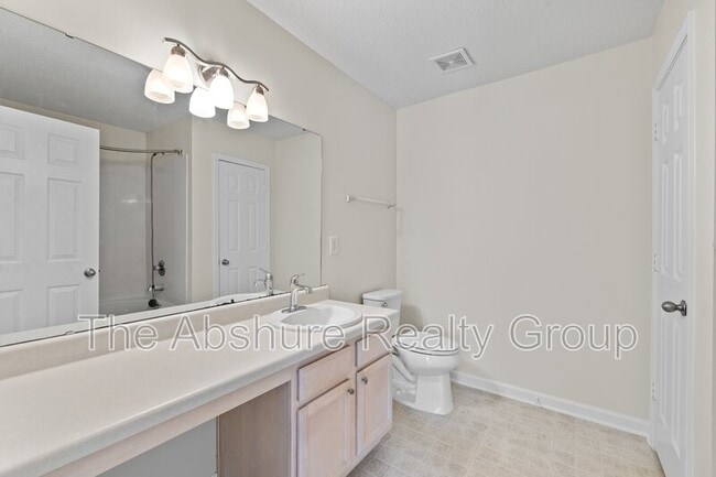 Building Photo - 6571 Guard Hill Dr