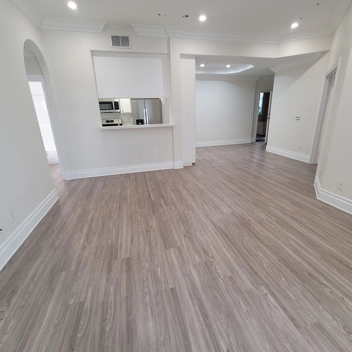 Building Photo - 2669 S Barrington Ave