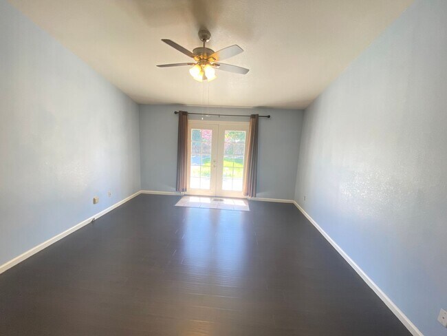 Building Photo - South Reno Home For Rent