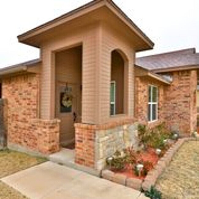 Building Photo - Super Jome Near ACU