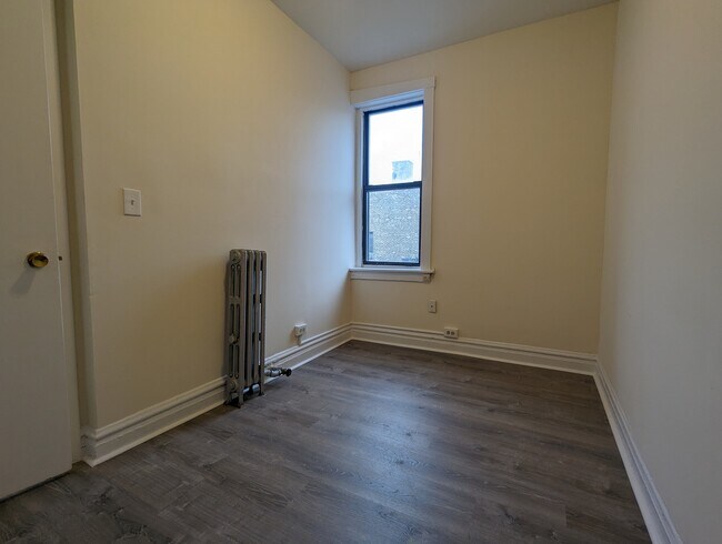 Building Photo - 1536 N Kedzie Ave