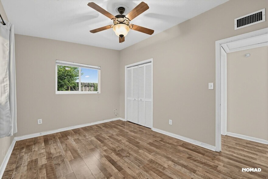 Building Photo - 235 Cherrywood Dr