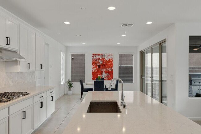 Building Photo - Luxury Henderson Retreat with Private Pool & Loft