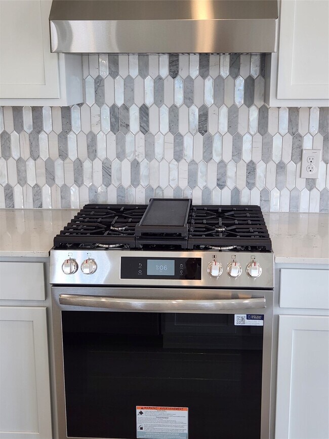 Building Photo - 6427 Serenity Terrace Dr