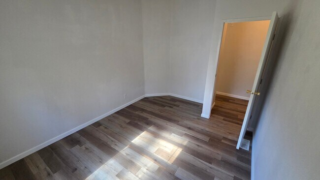 Building Photo - 178 Moonbeam Ln
