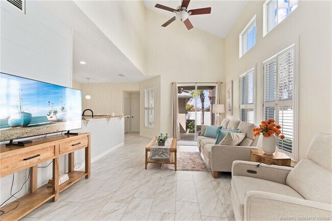 Building Photo - 10627 SW Cam Run