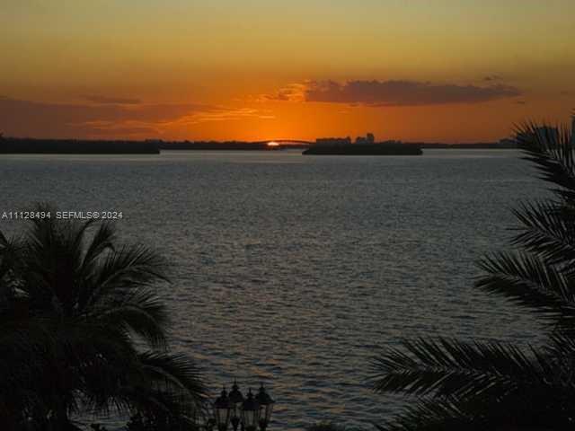 Building Photo - 19117 Fisher Island Dr