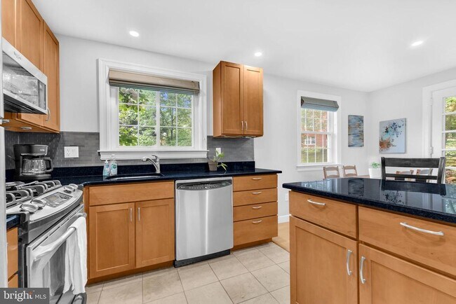 Building Photo - 1618 Fitzgerald Ln