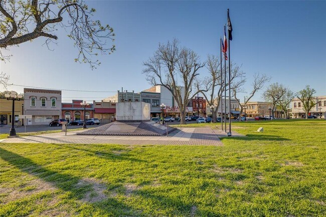 Building Photo - 205 Brandi Dr