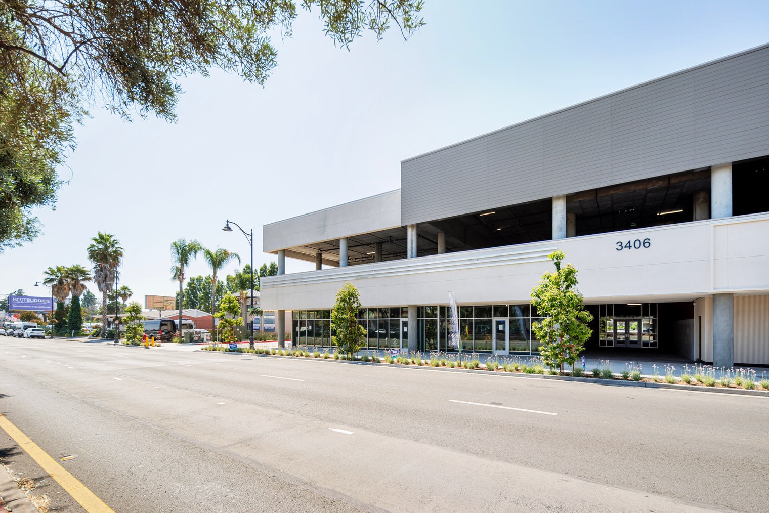 Building Photo - 3406 El Camino Real