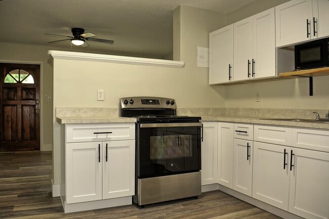 Building Photo - Updated Single Family Home
