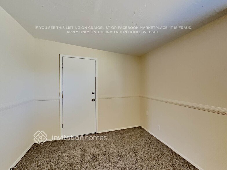 Building Photo - 246 W Kristal Way