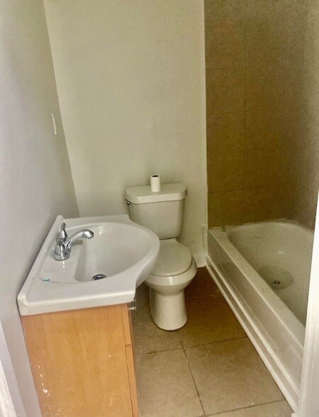 Building Photo - 1541 Patton St