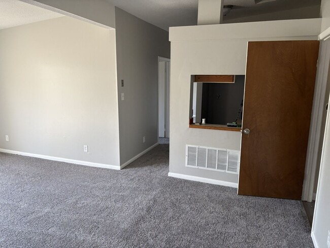 Building Photo - 3707 SW 29th Terrace