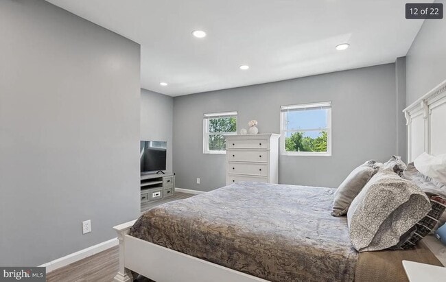 Building Photo - 15 Oakmont Dr