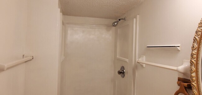 Building Photo - 7402 Brigmore Dr