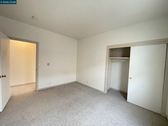 Building Photo - 216 Kentucky St