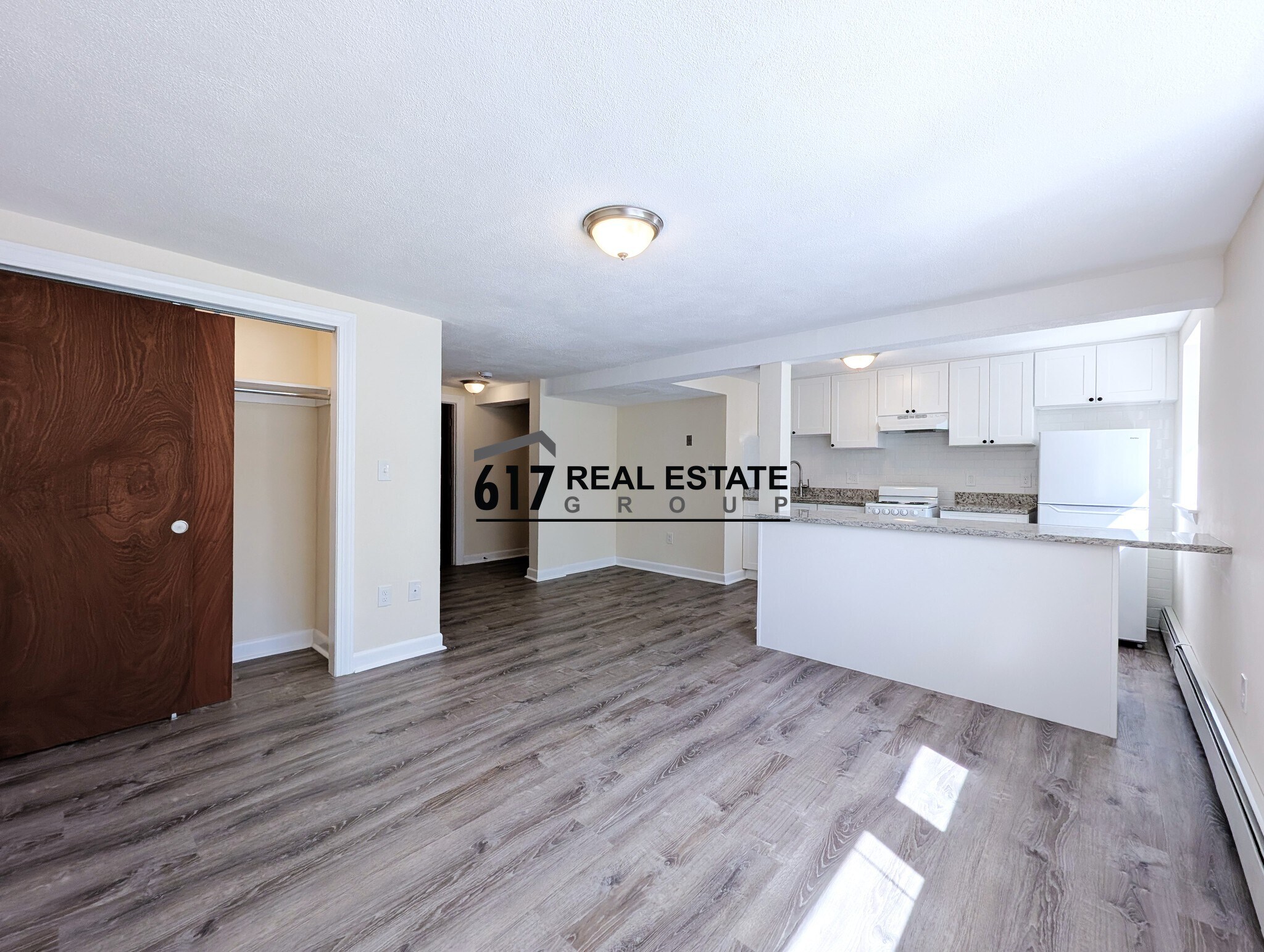 Building Photo - 176 N Beacon St