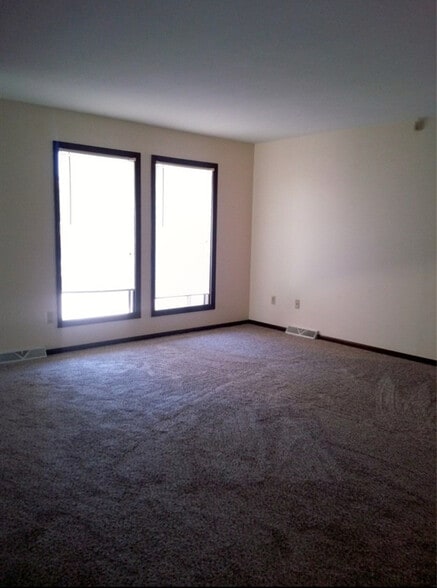 Building Photo - 8417 E Gilbert St