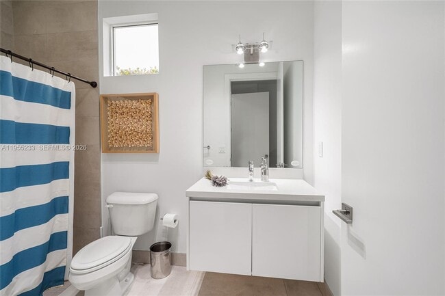 Building Photo - 7515 NW 99th Ave