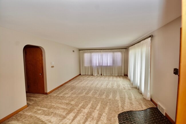 Building Photo - 819 N 17th Ave