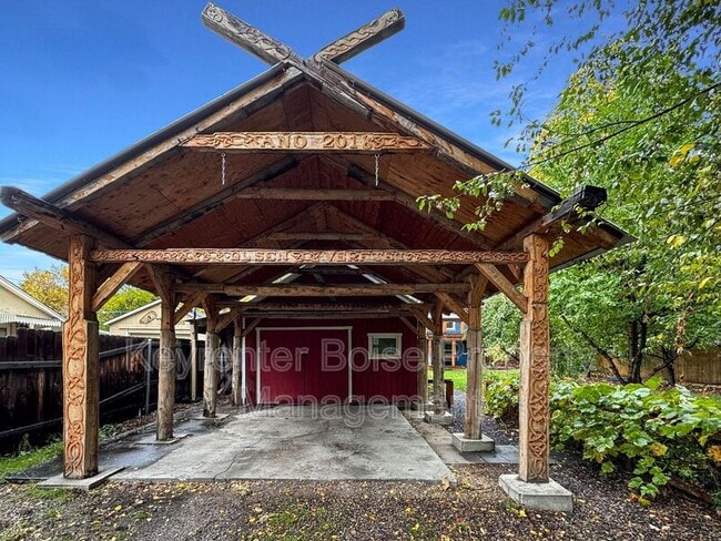 Primary Photo - 1904 N 26th St