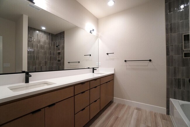 Building Photo - 3020 Virga Lp