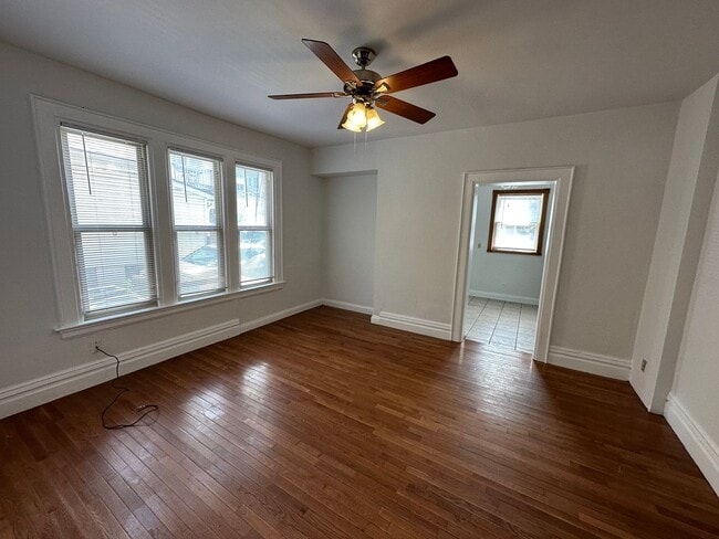 Building Photo - W 10th Ave 33-35 DFT