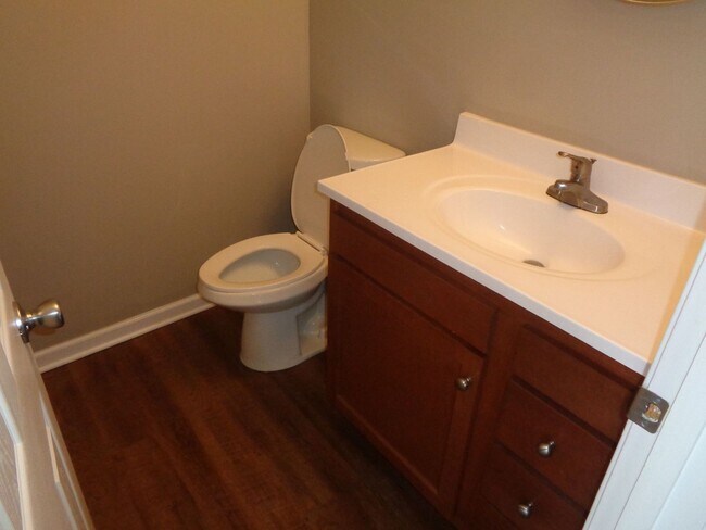 Building Photo - 3490 Hader Ave 4BR/2.5BA (Cincinnati)
