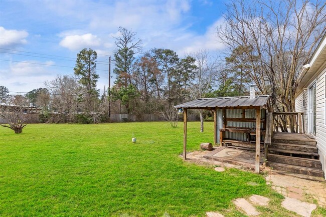 Building Photo - 16415 Towering Oaks Trail