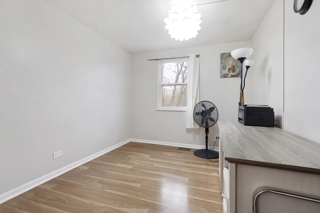 Building Photo - 818 Dunbar Ct