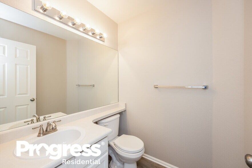 Building Photo - 4008 Ascendant Dr