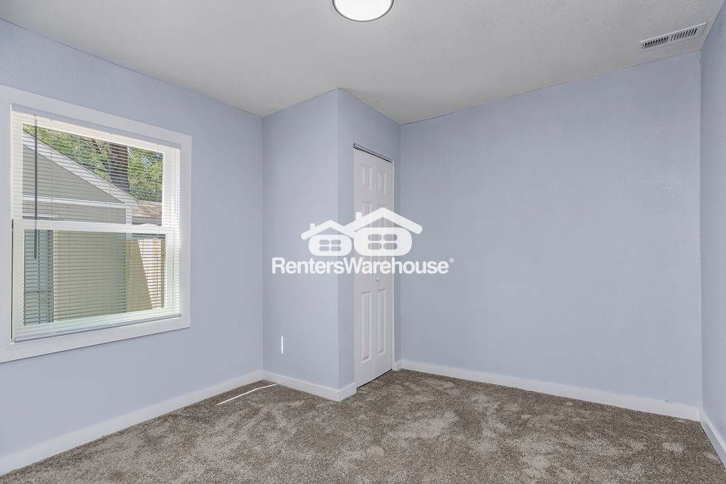 Building Photo - 1508 E 72nd St