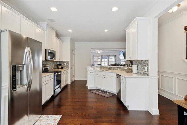 Building Photo - 178 Munira Ln SW