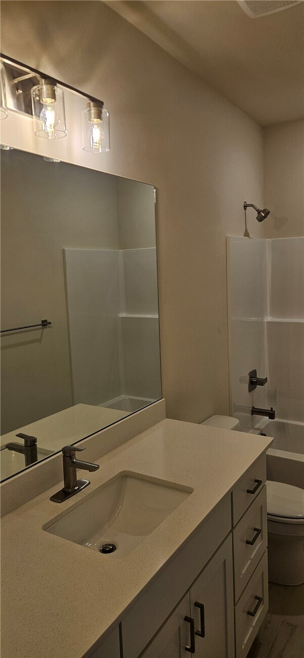 Building Photo - 488 S Calico Ave