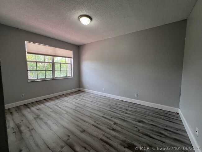 Building Photo - 16447 SW 1st Ct