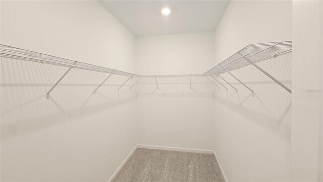 Building Photo - 724 Squire Ave