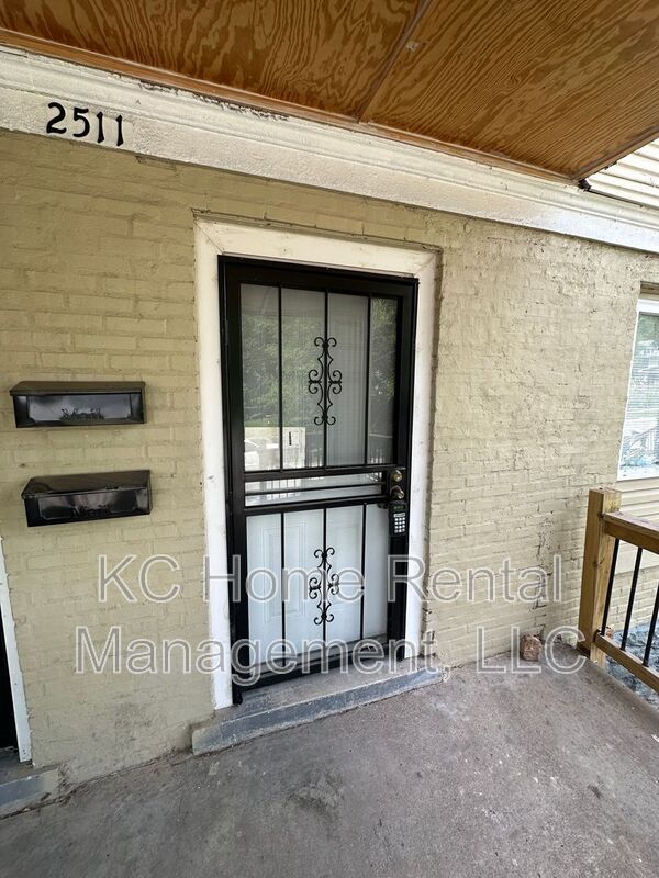 Building Photo - 2511 E 37th St