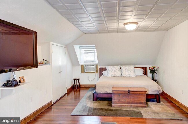 Building Photo - 105 Franklin Rd