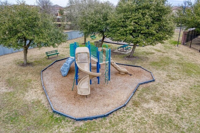 Building Photo - 801 Estes Park