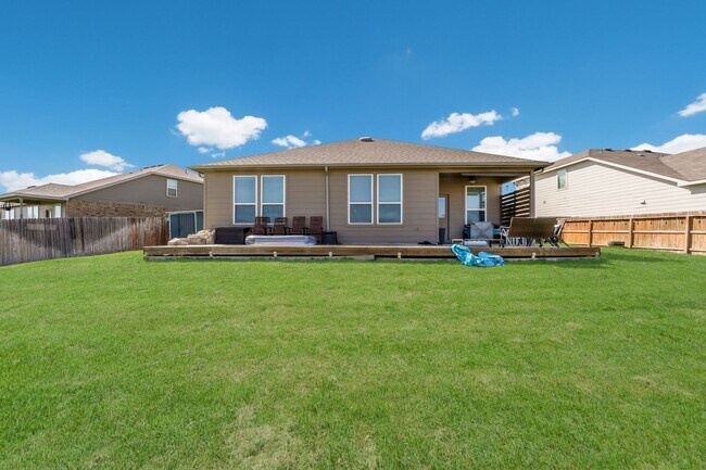 Building Photo - 630 Ridgehorn Dr