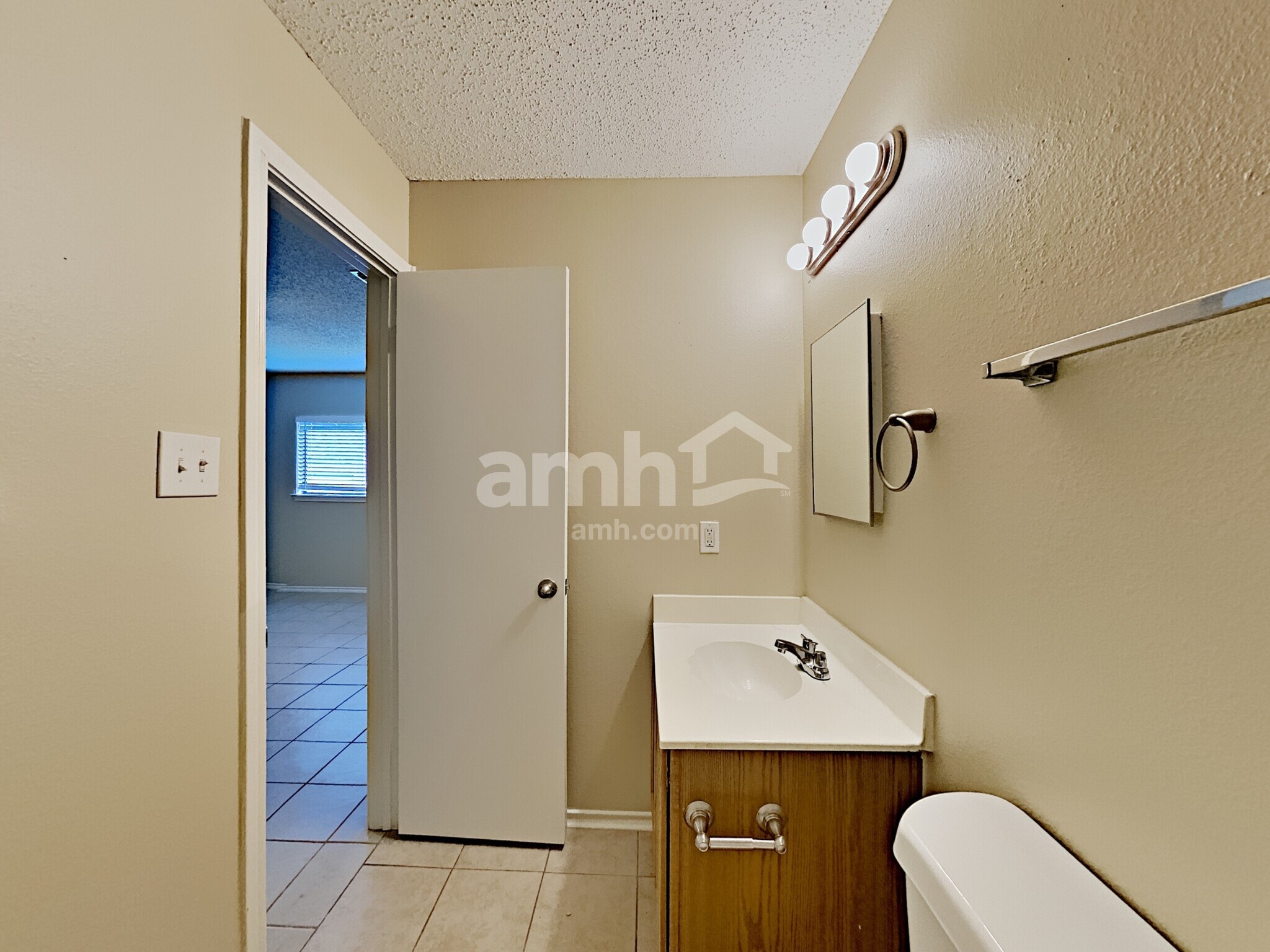 Building Photo - 2803 Quiet Plain Dr