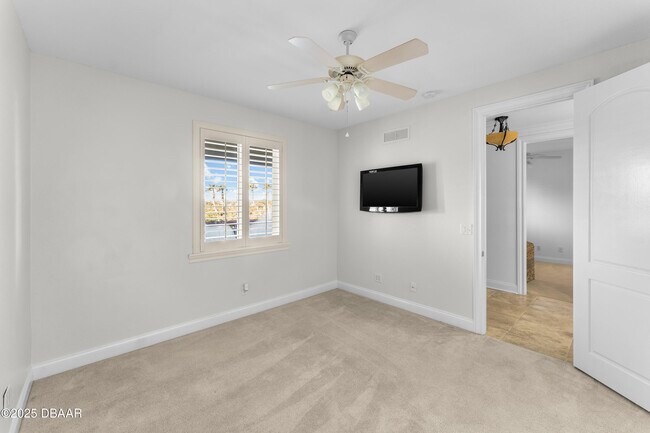 Building Photo - 2450 N Ocean Shore Blvd