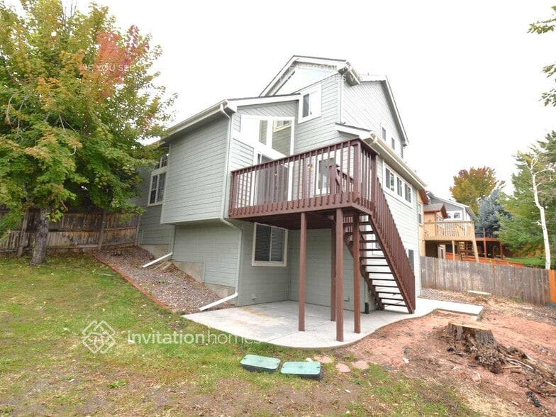 Building Photo - 11001 Needles Ct