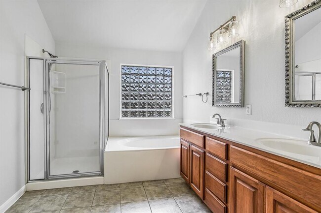 Building Photo - 3409 Endless Shore Dr