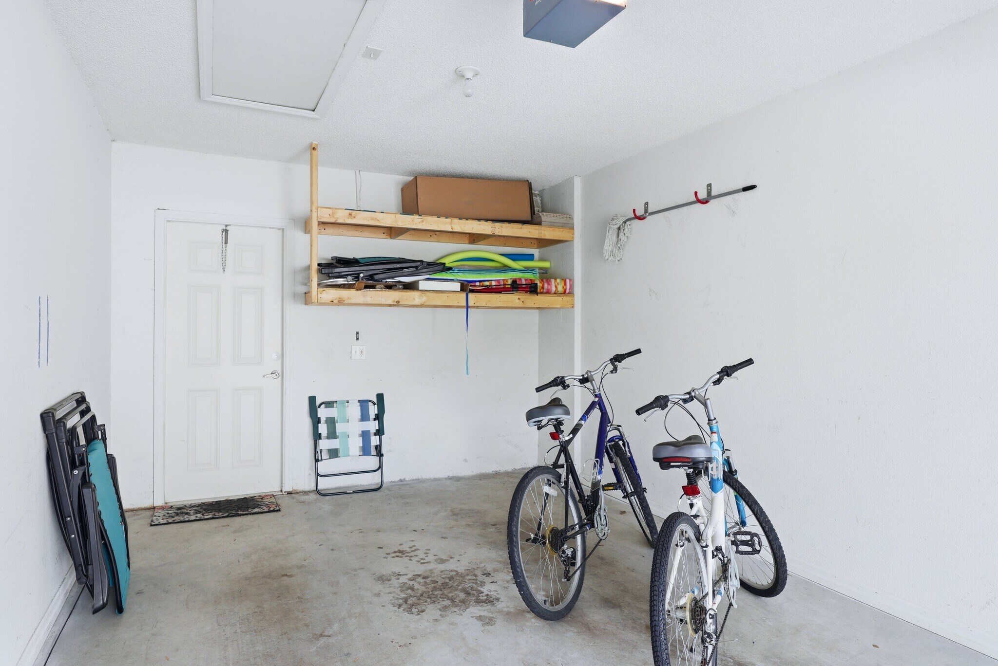 Building Photo - 8951 Veranda Way